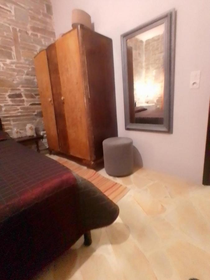 Thodis Villa's *