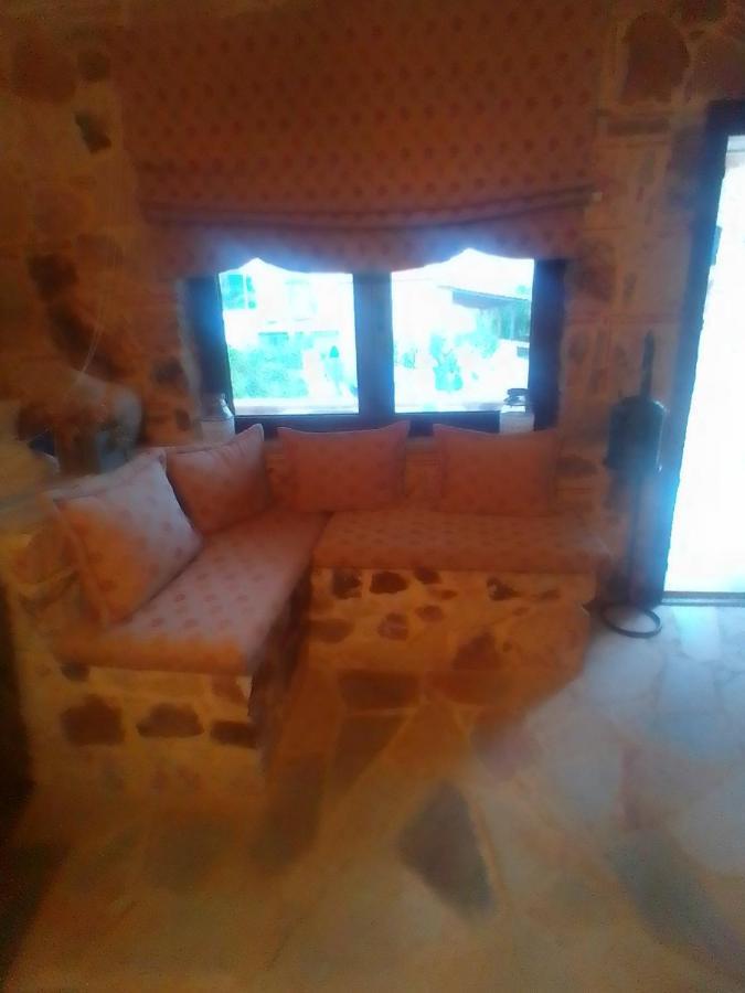 Villa Thodis Villa's *
