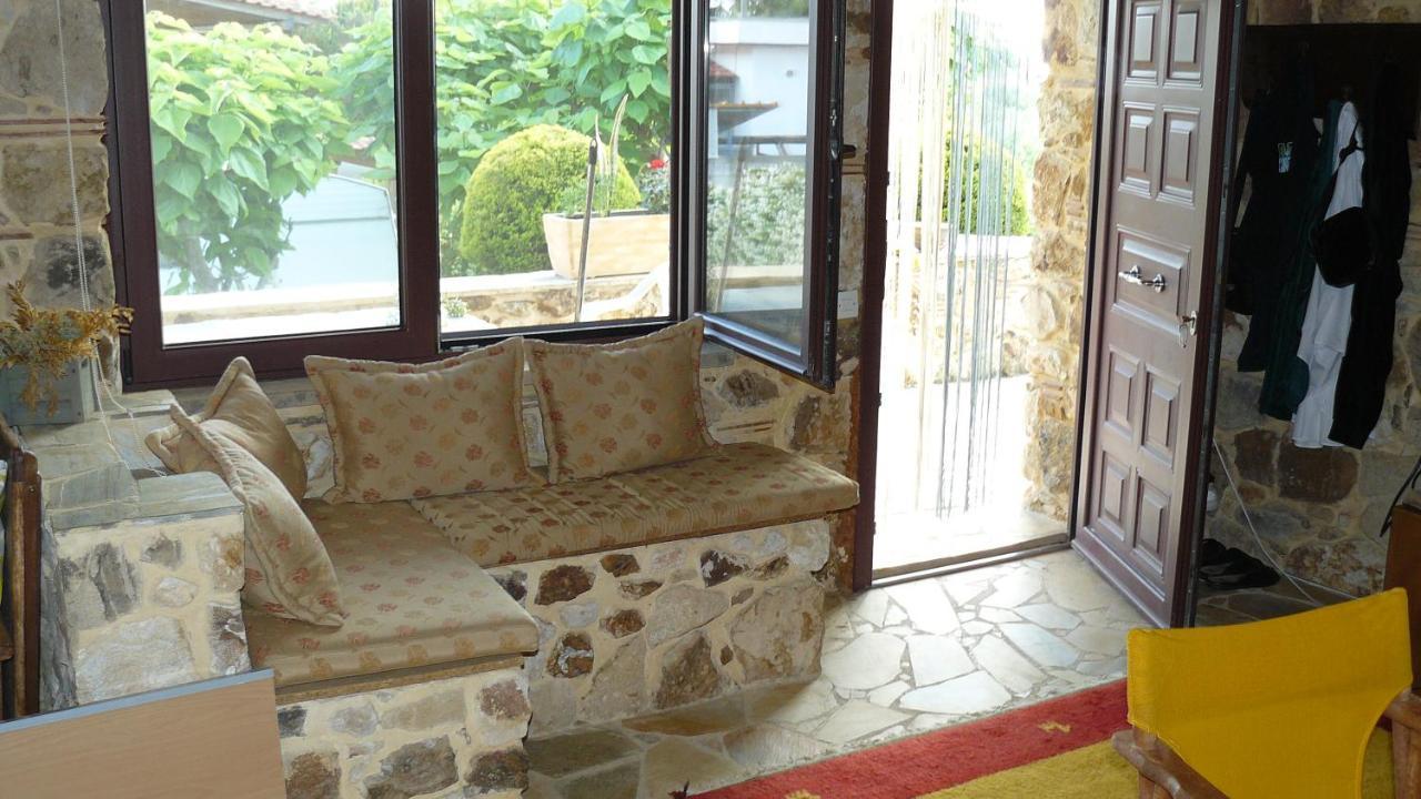 Thodis Villa's * Kariani